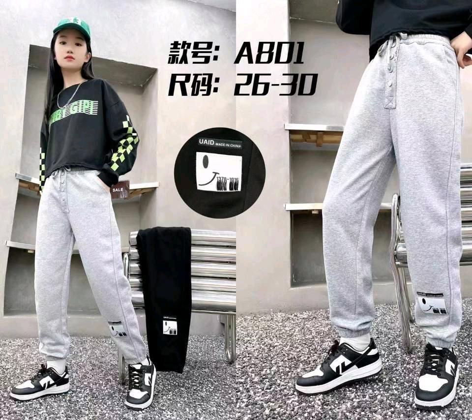 服装低价尾货-女童休闲裤大码